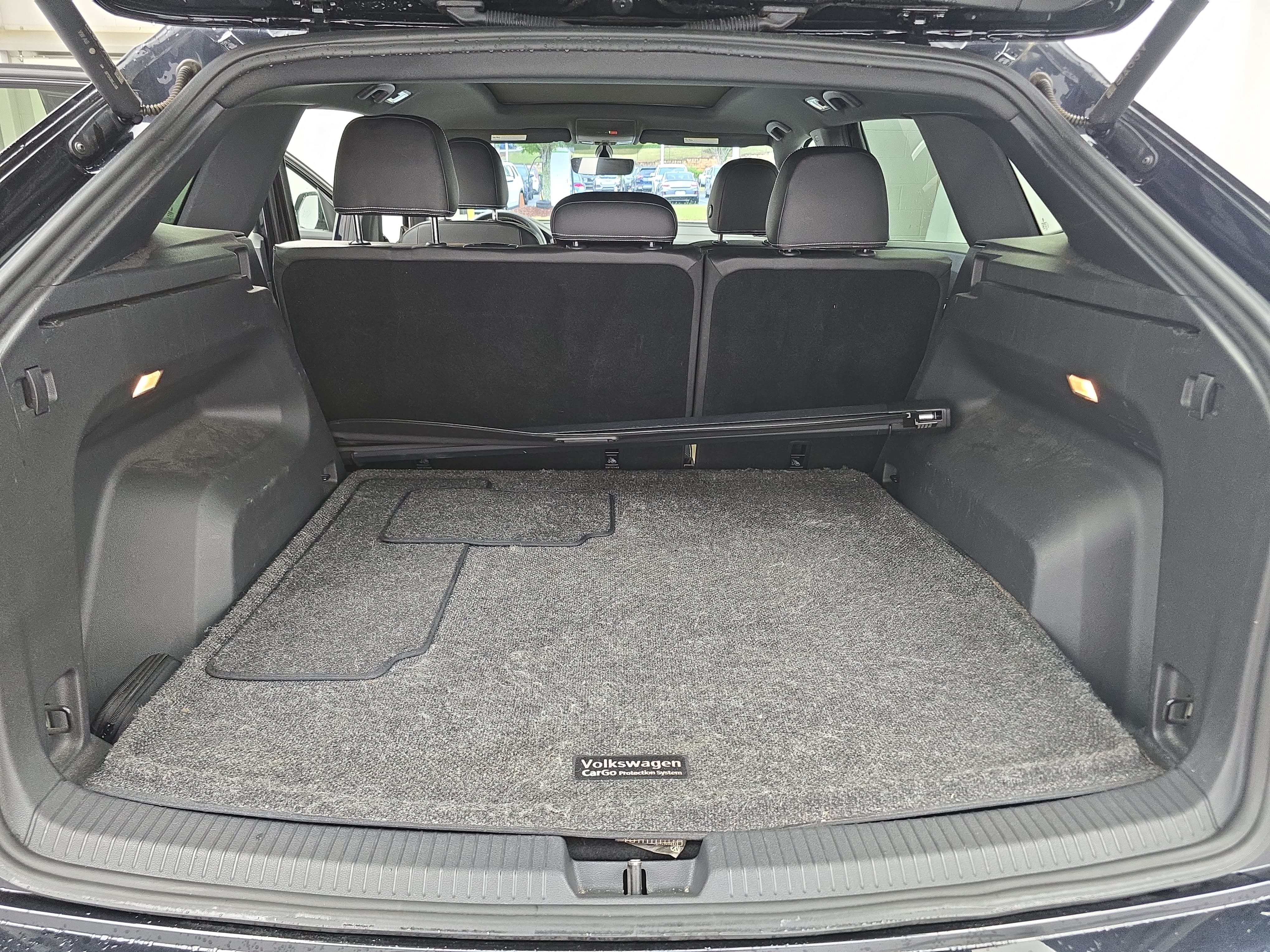 Used 2023 Volkswagen Atlas Cross Sport SE w/ Panoramic Sunroof Package AWD/4WD image 12