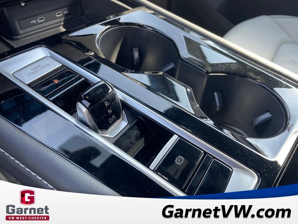 New 2026 Volkswagen Atlas Cross Sport SEL Premium R-Line image 21