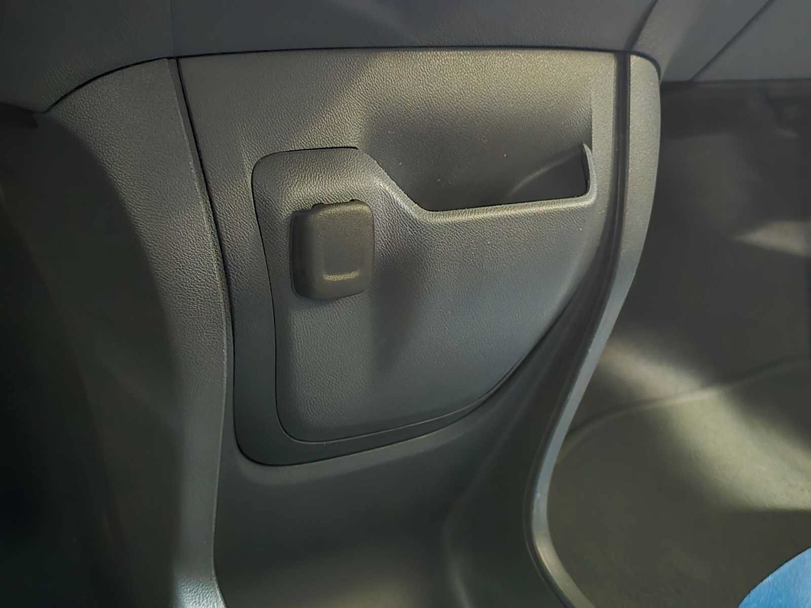 Used 2017 Chevrolet Bolt Premier w/ Driver Confidence II Package FWD image 32