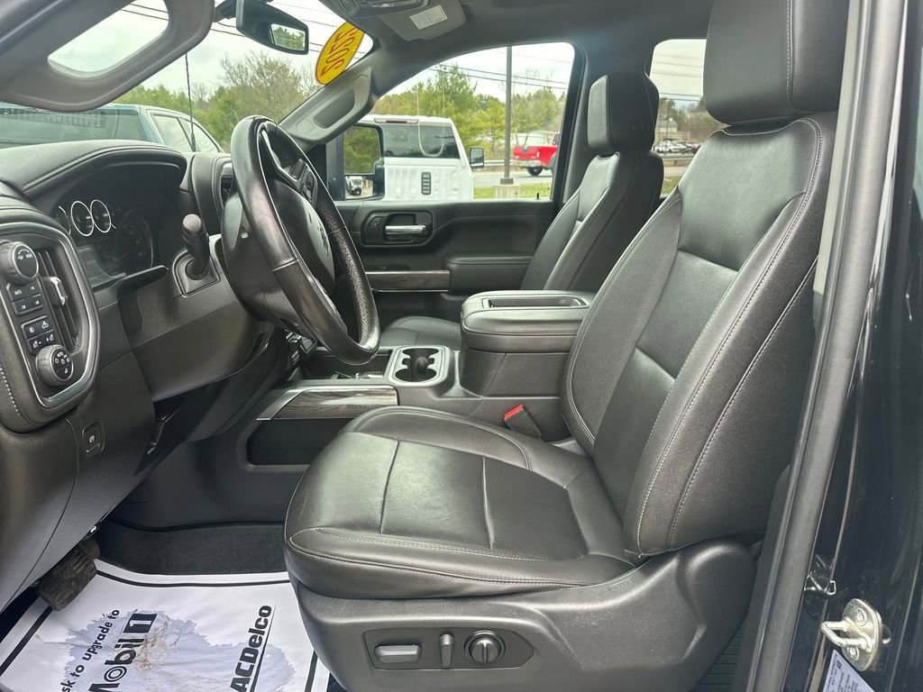 Used 2022 Chevrolet Silverado 3500 LTZ w/ LTZ Plus Package image 9