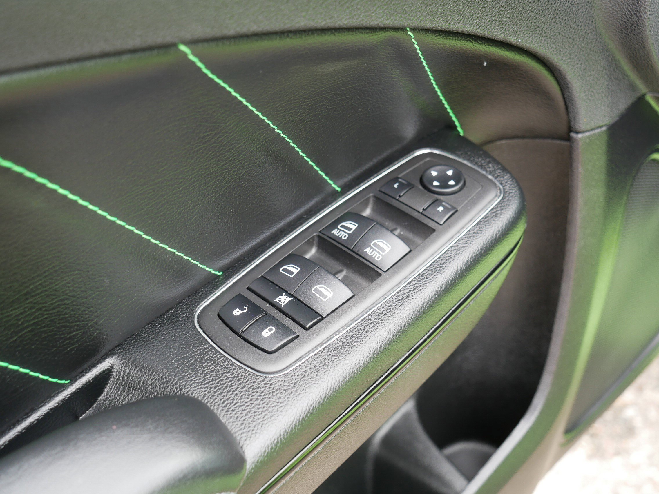 Used 2023 Dodge Charger SXT w/ Blacktop Package image 19