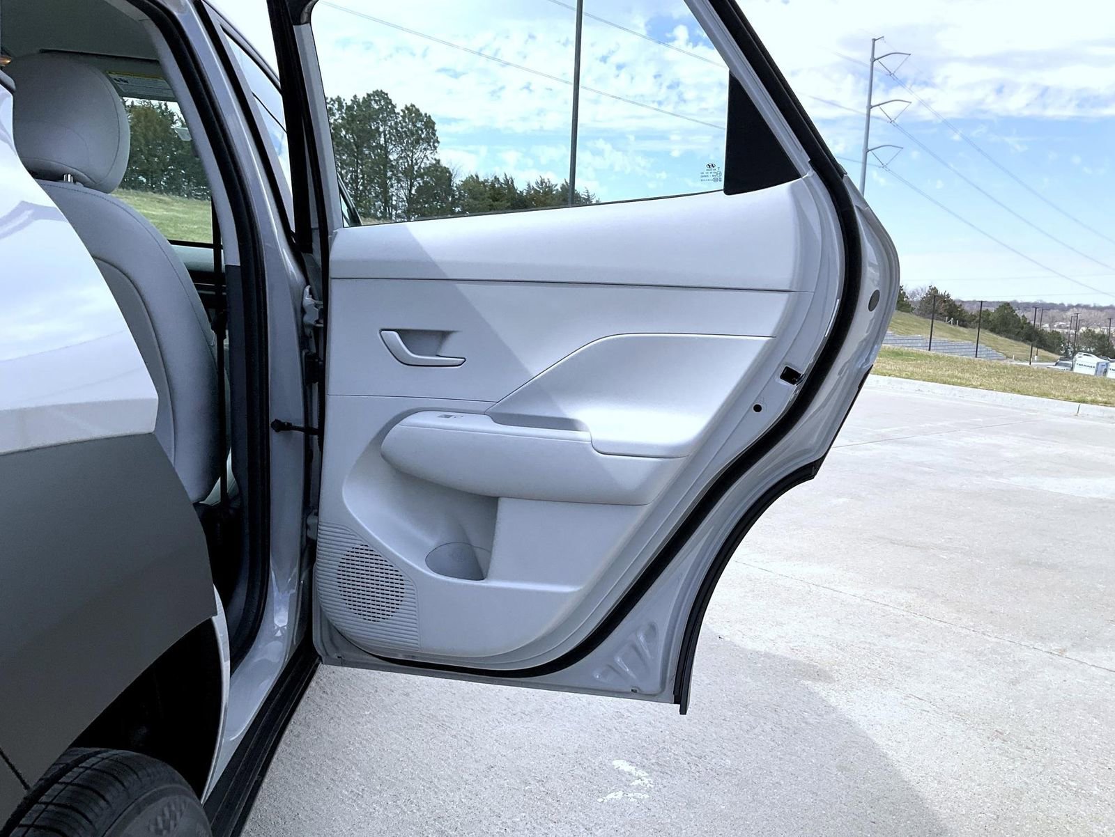 New 2026 Hyundai Kona SE AWD/4WD image 18