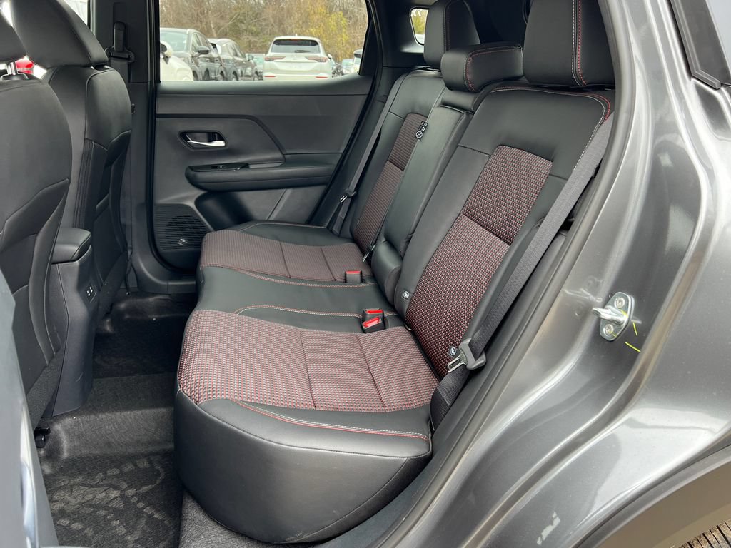 New 2026 Nissan Kicks SR w/ Cold Weather Package AWD/4WD image 19