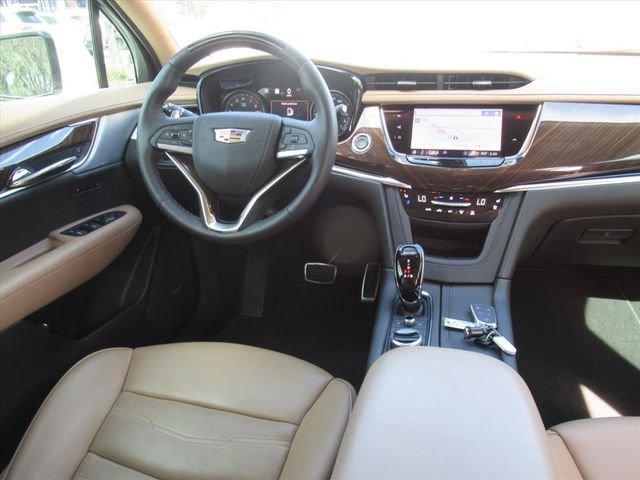 Certified 2025 Cadillac XT6 Sport w/ Platinum Package image 14