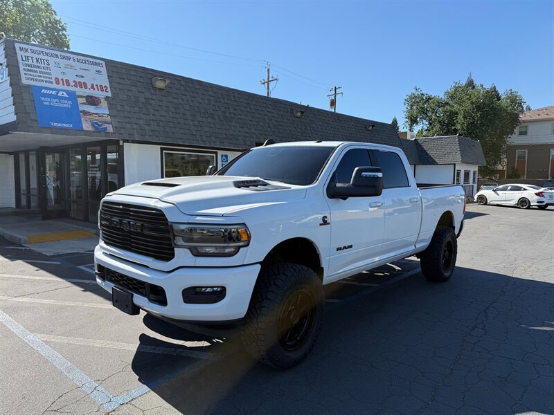 Used 2023 RAM 2500 Laramie AWD/4WD image 1