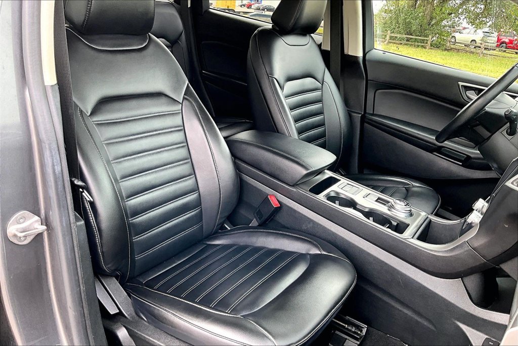 Used 2022 Ford Edge SEL AWD/4WD image 7