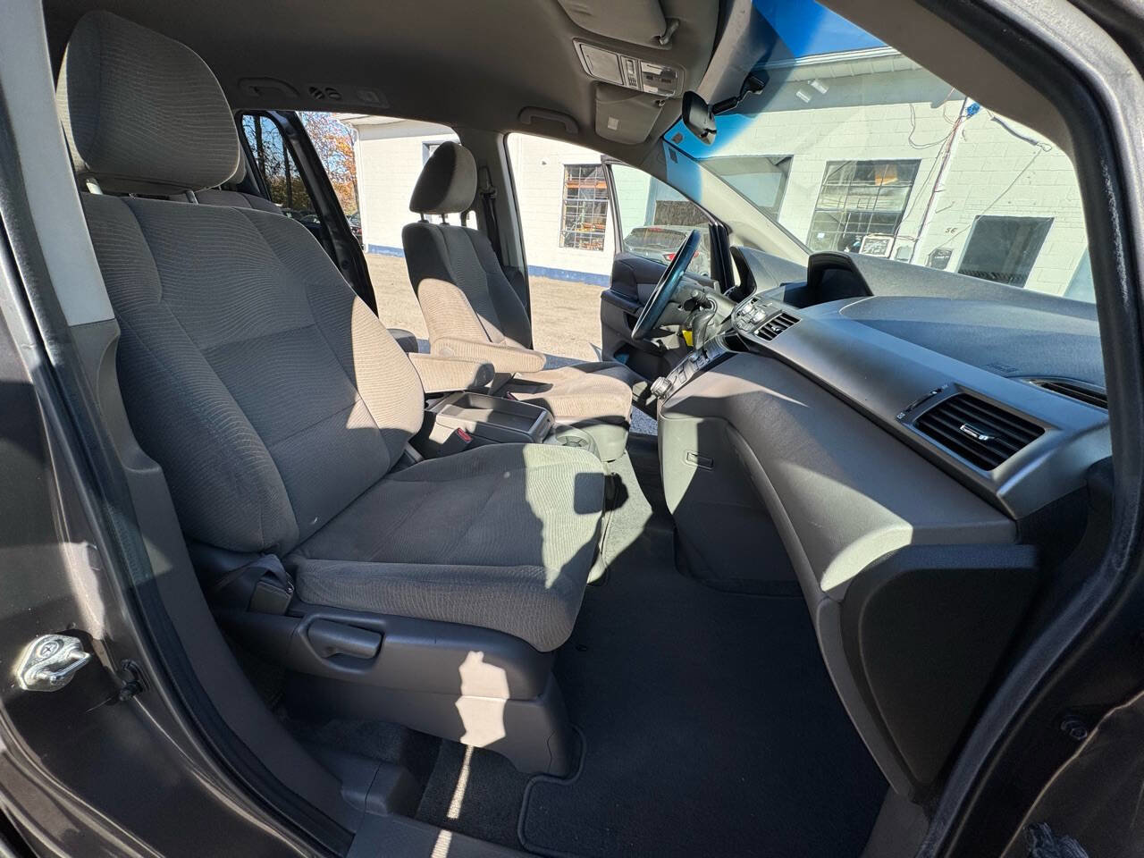 Used 2011 Honda Odyssey EX image 46