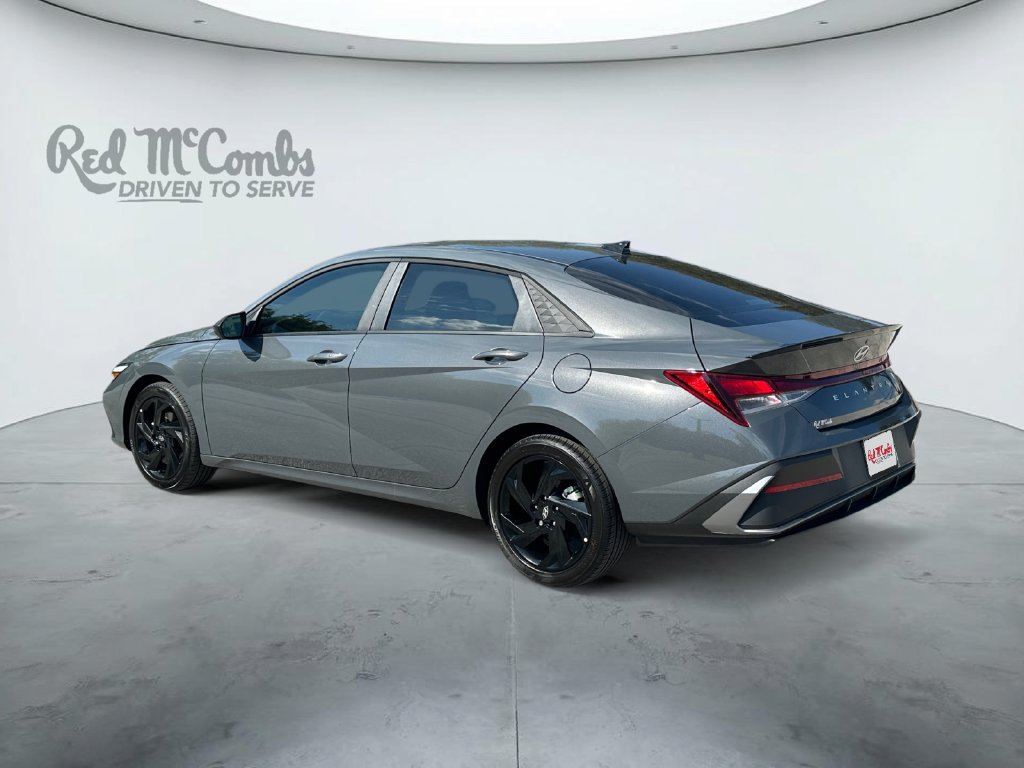 New 2026 Hyundai Elantra SEL Sport FWD image 7