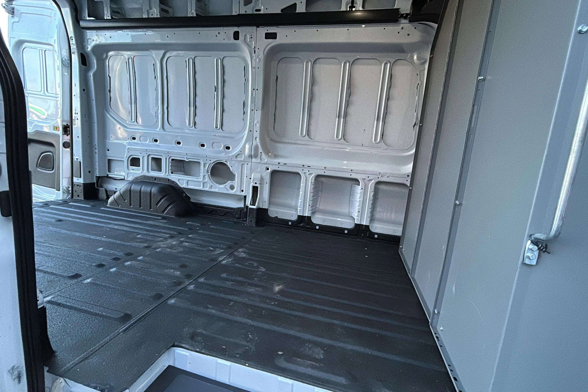 Used 2023 Ford Transit 250 148 High Roof image 12