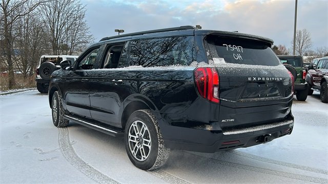New 2025 Ford Expedition Max Active image 4