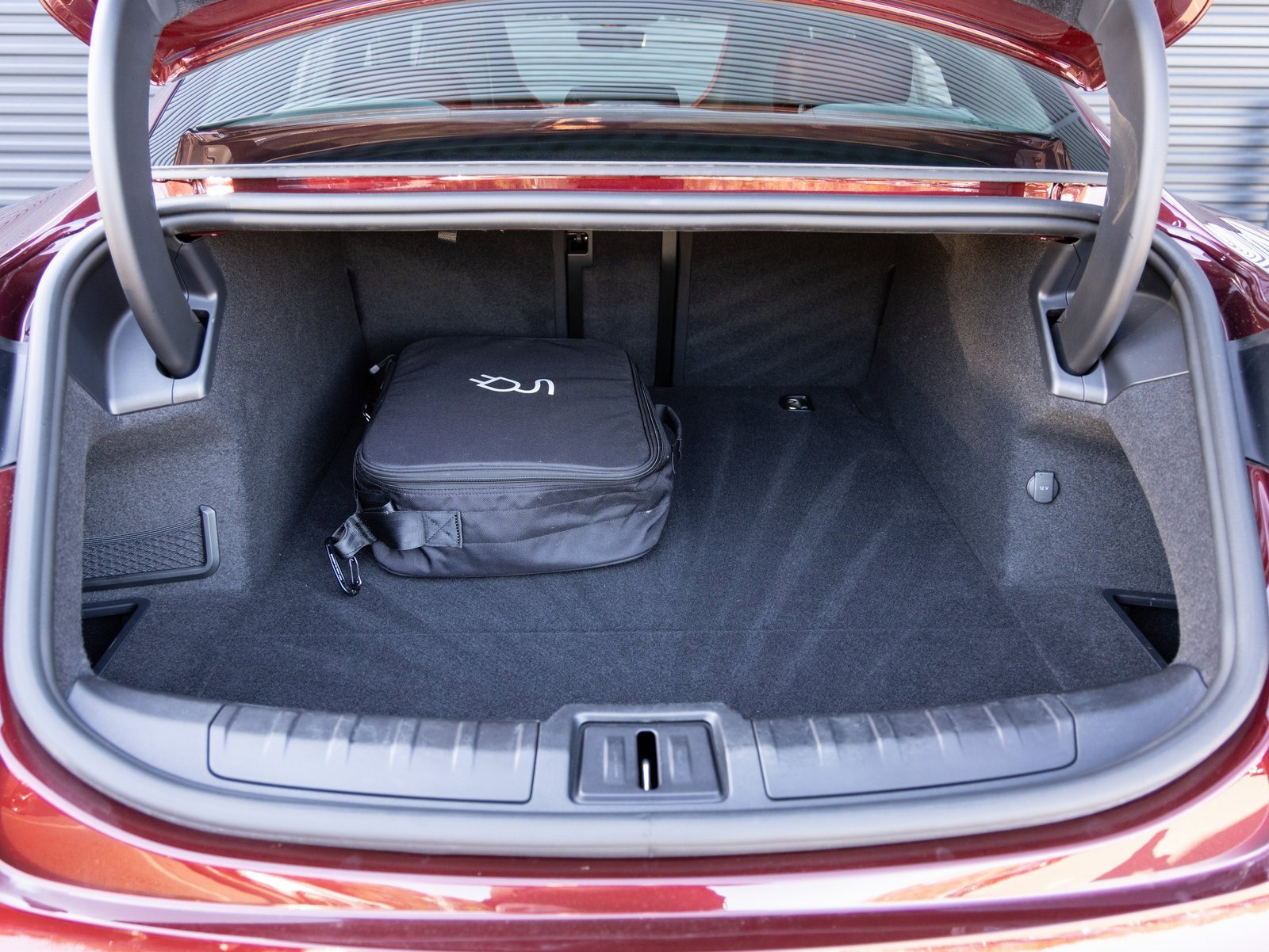 Used 2023 Porsche Taycan image 25