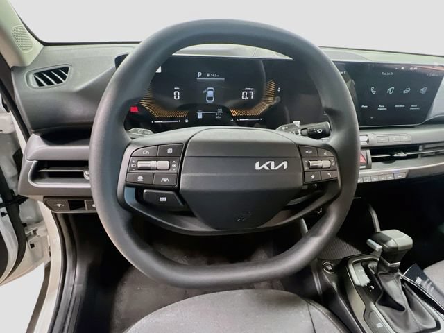New 2026 Kia K4 FWD image 11