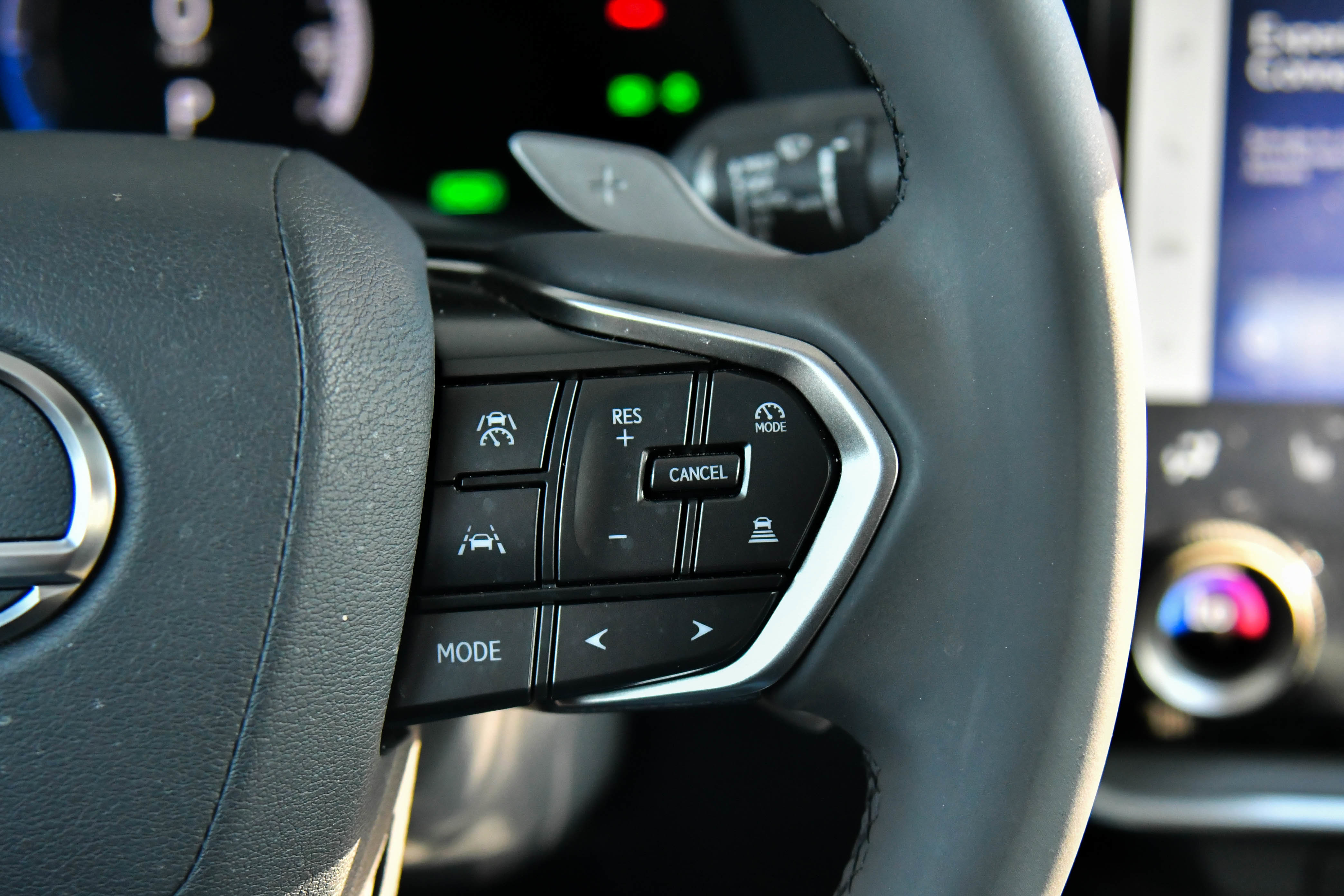 Used 2024 Lexus RZ 300e Premium image 34