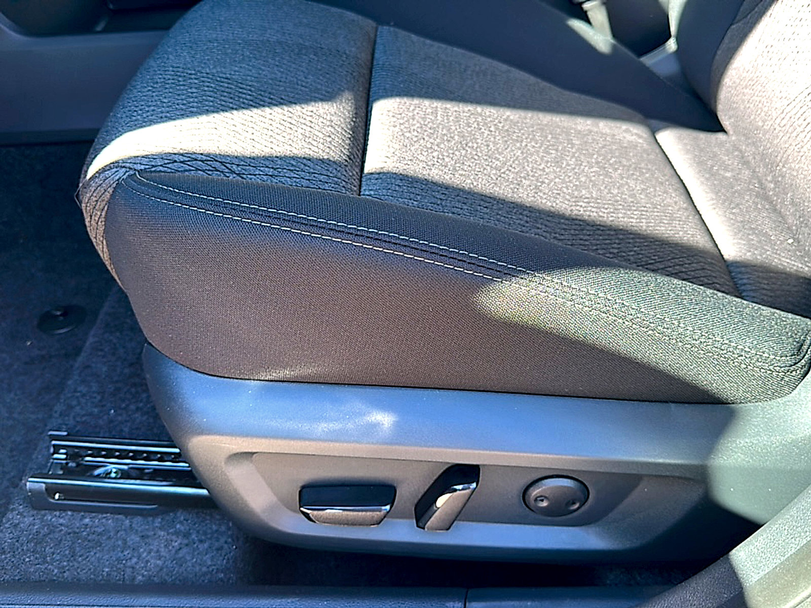 New 2026 Nissan Rogue SV w/ Cold Weather Package image 12