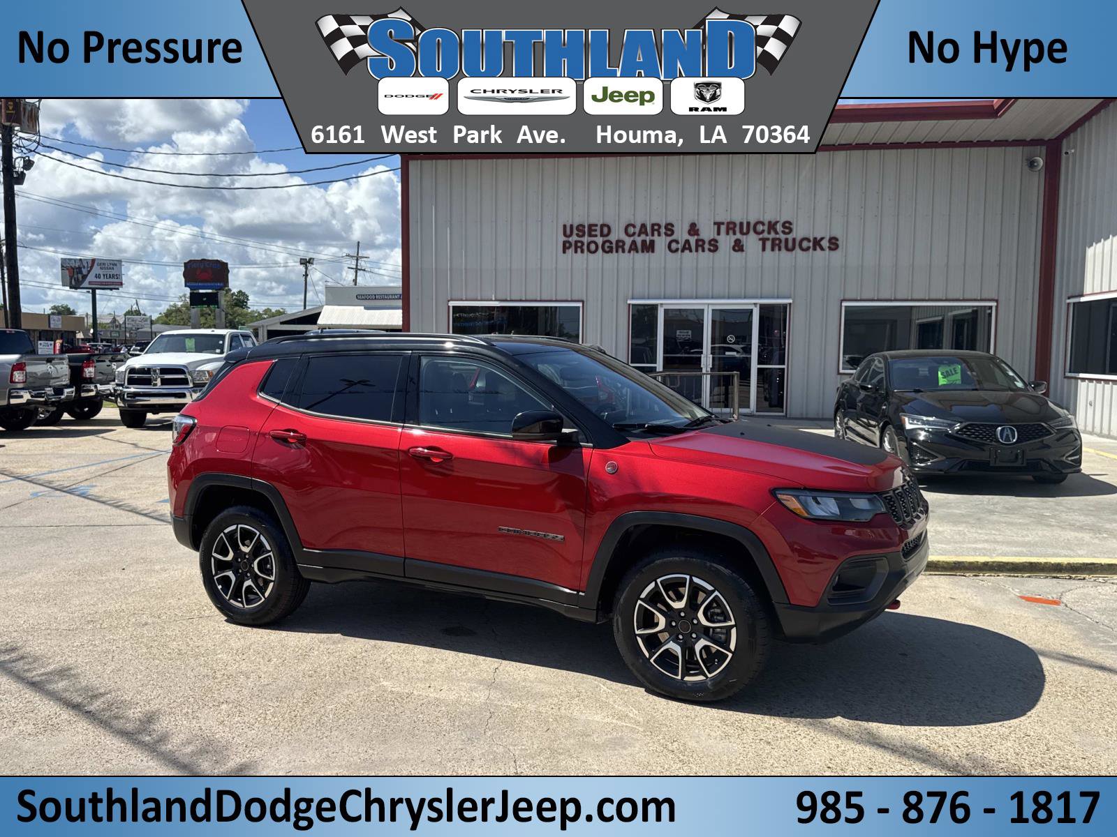 Used 2025 Jeep Compass Trailhawk AWD/4WD image 1