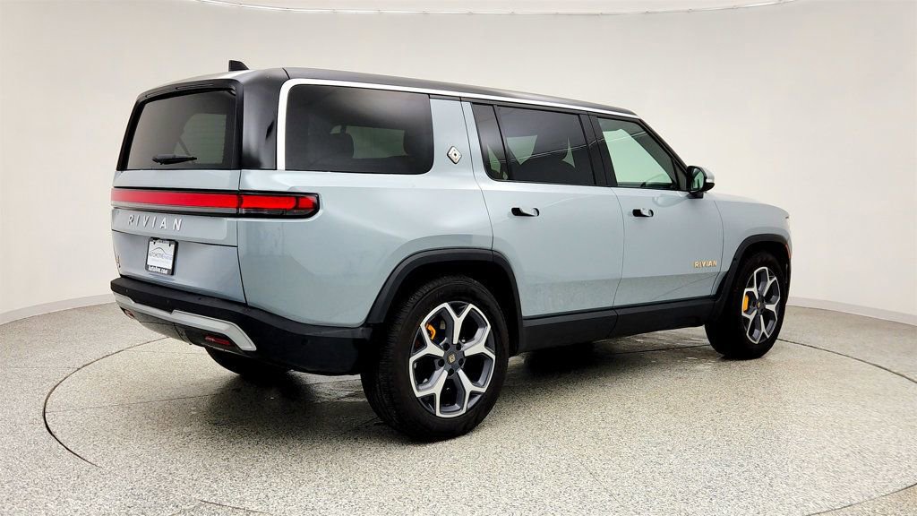 Used 2024 Rivian R1S Adventure image 5
