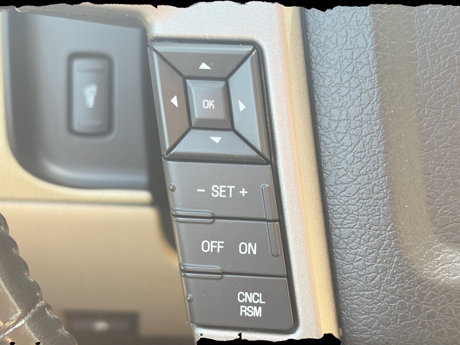 Used 2017 Ford Expedition Limited w/ Equipment Group 301A AWD/4WD image 20