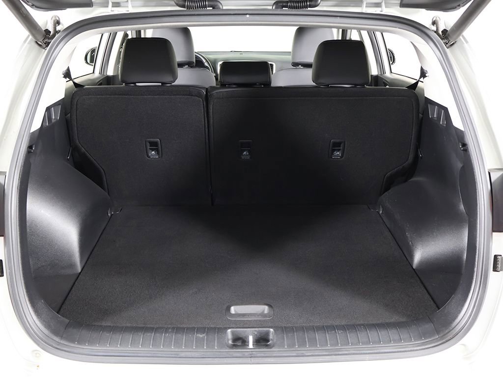 Used 2020 Kia Sportage EX image 18