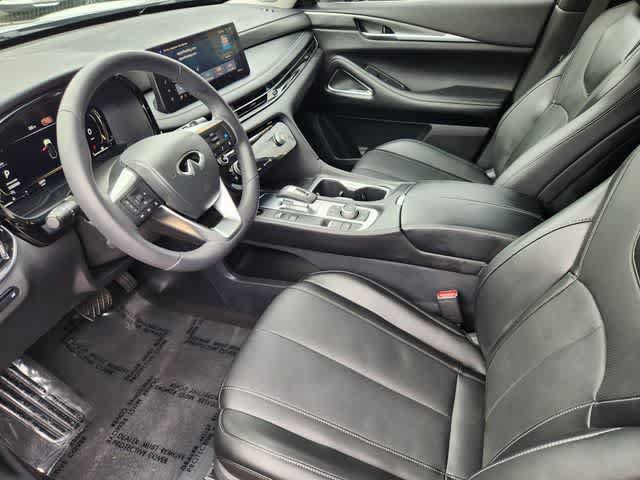 Certified 2027 INFINITI QX60 Luxe w/ Cargo Package FWD image 2