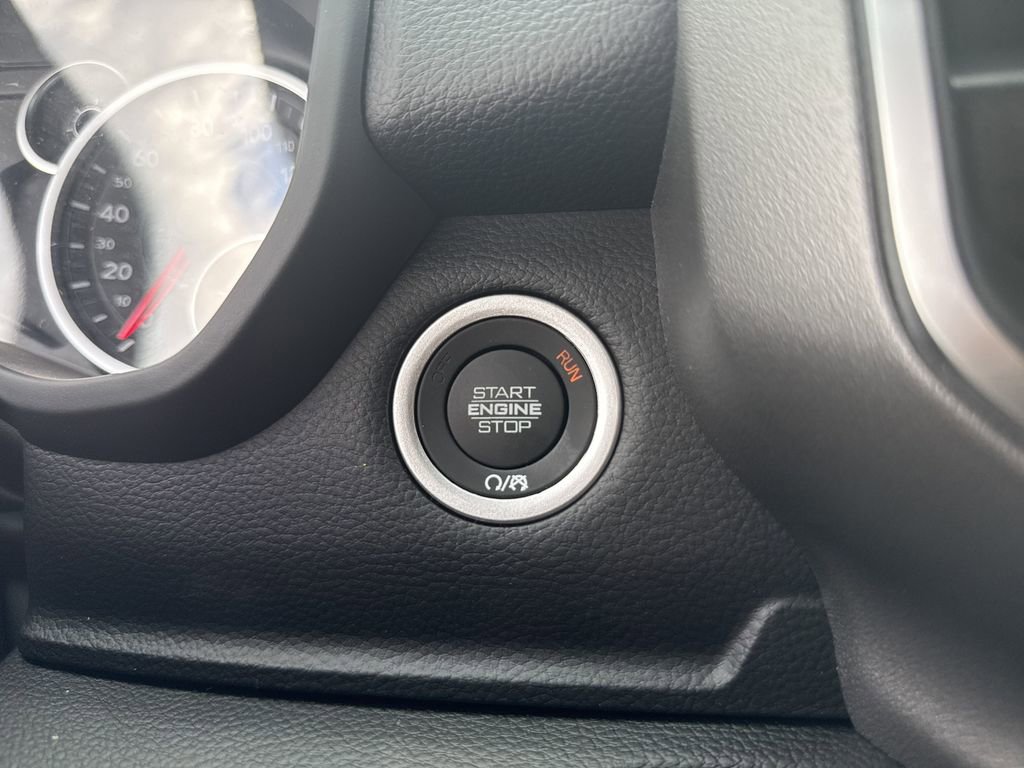 New 2026 RAM 1500 4x4 Crew Cab image 18