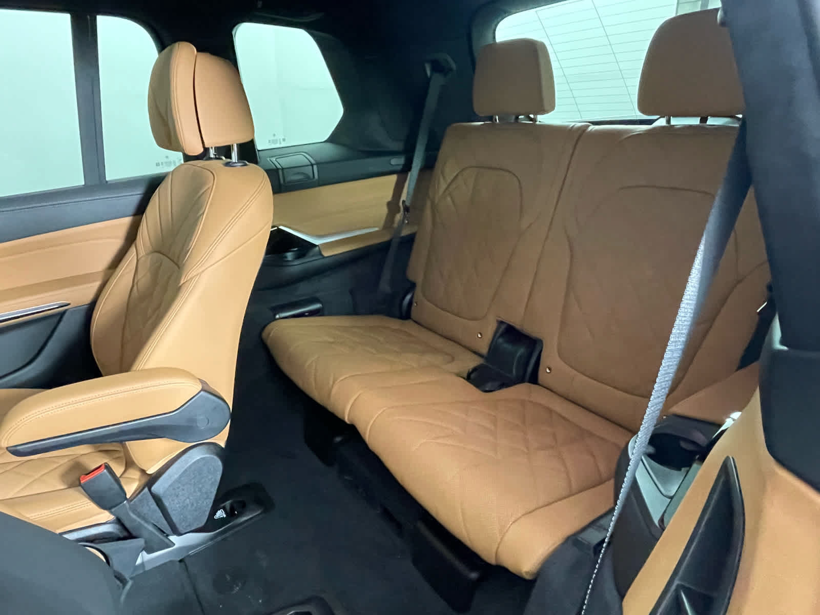 New 2027 BMW X7 xDrive40i w/ Executive Package AWD/4WD image 16