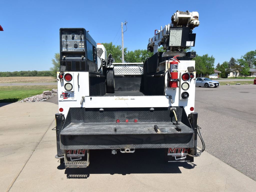 Used 2014 Ford F550 4x4 Regular Cab Super Duty image 9