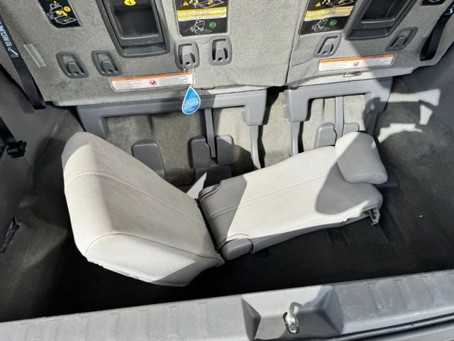 Used 2018 Toyota Sienna XLE Premium FWD image 30