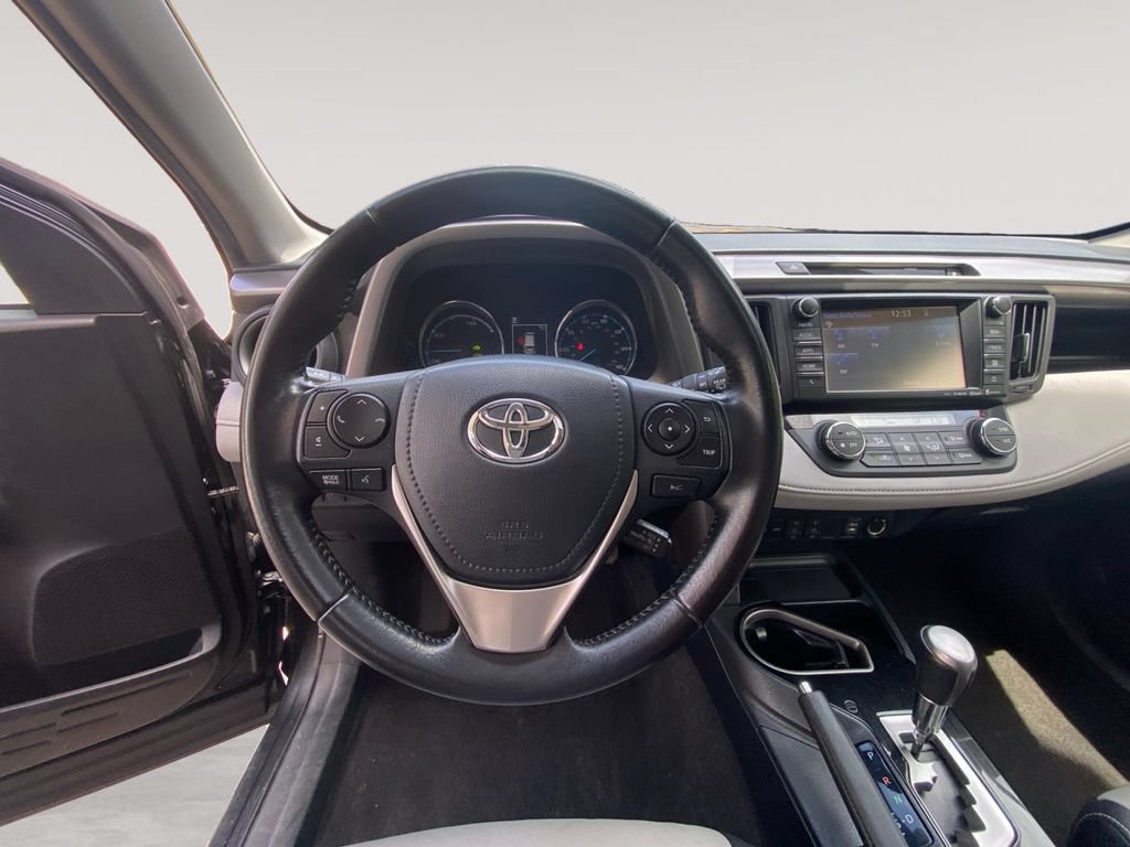 Used 2016 Toyota RAV4 Limited AWD/4WD image 12