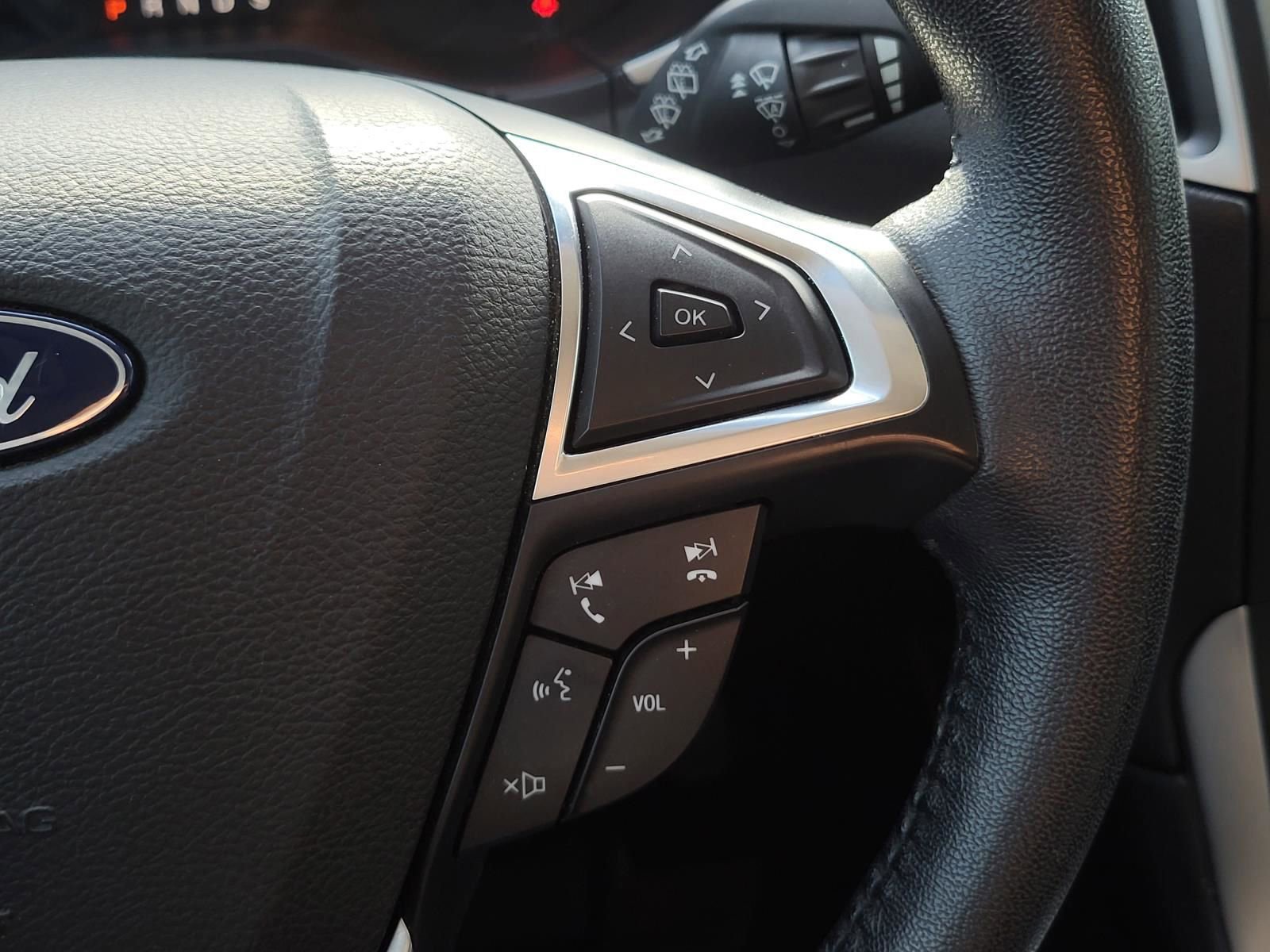 Used 2019 Ford Edge SEL w/ Equipment Group 201A FWD image 31