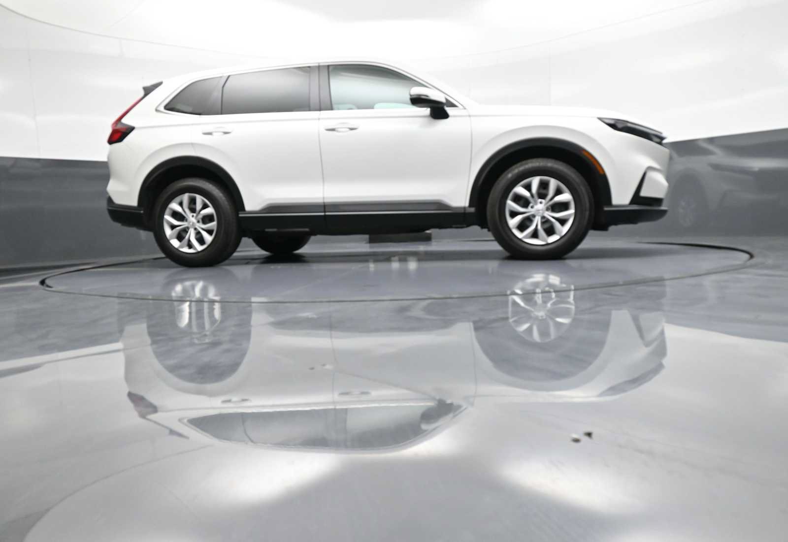 Certified 2025 Honda CR-V LX image 27