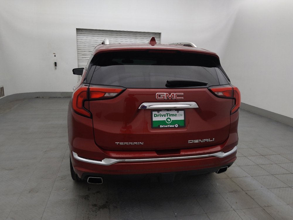Used 2020 GMC Terrain Denali w/ Denali Premium Package FWD image 6