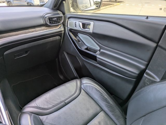 Used 2022 Ford Explorer Platinum w/ Technology Package image 20