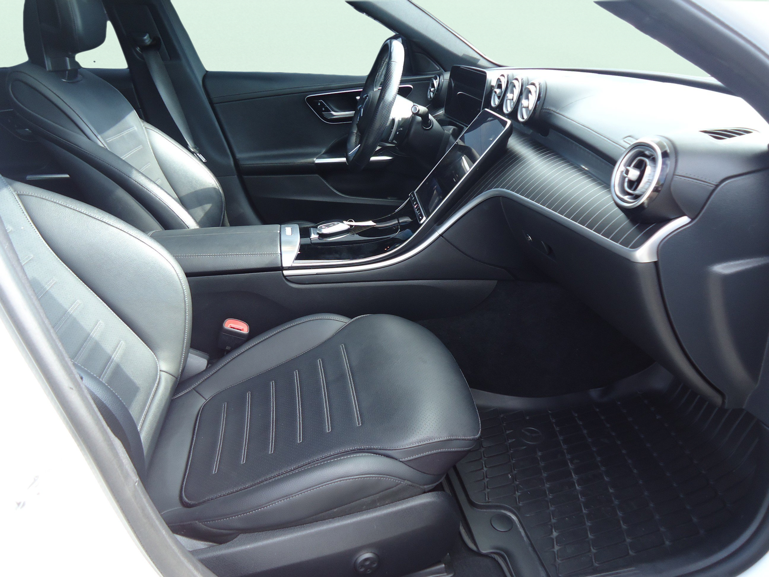 Used 2023 Mercedes-Benz C 300 4MATIC Sedan image 21