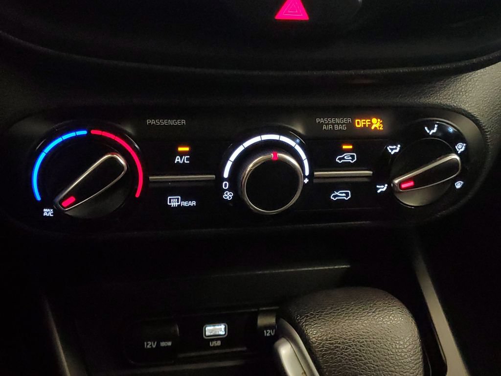 Certified 2025 Kia Soul LX w/ LX Technology Package FWD image 20