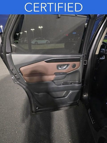 Used 2025 Honda Pilot Elite image 24