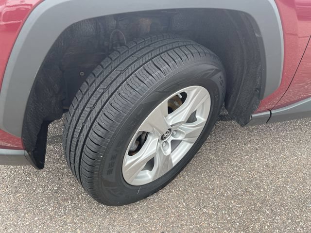 Certified 2020 Toyota RAV4 LE AWD/4WD image 10