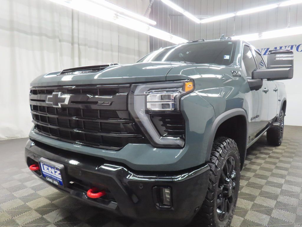 Used 2025 Chevrolet Silverado 2500 LTZ w/ Trail Boss Package image 6