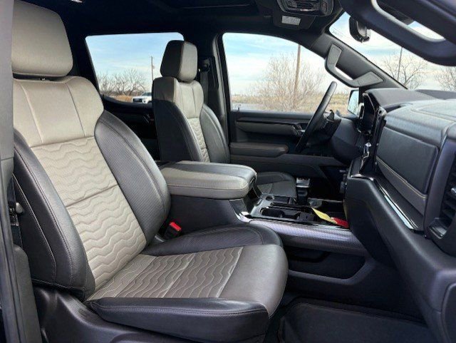 Used 2025 Chevrolet Silverado 1500 ZR2 w/ Technology Package image 18