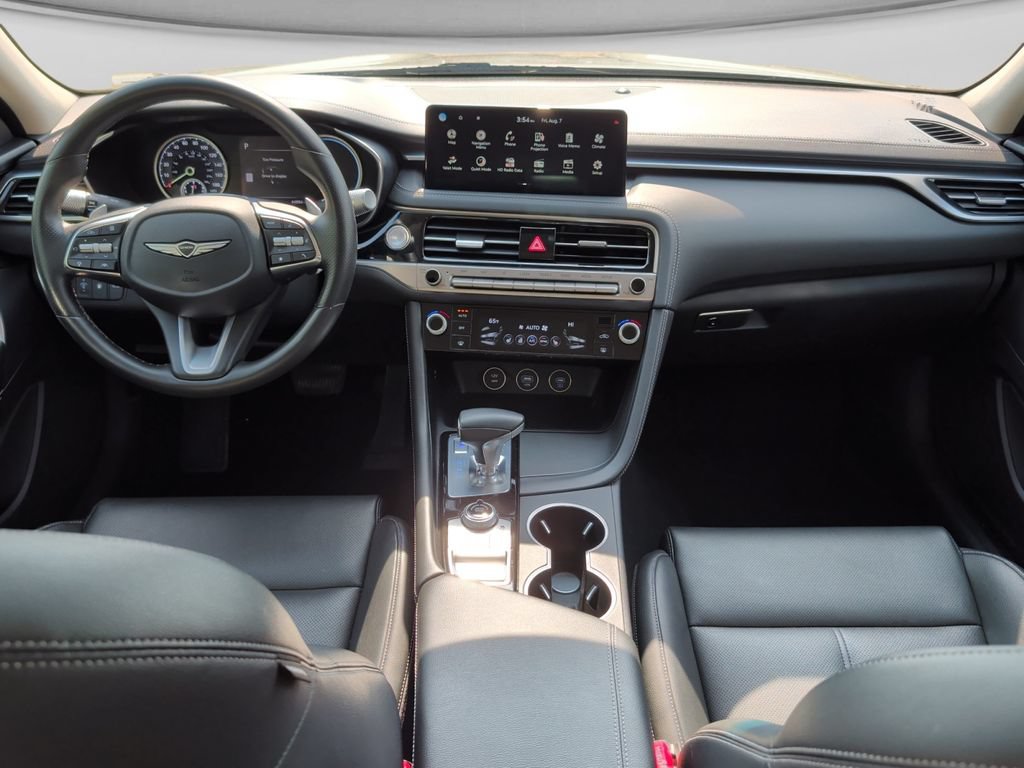 Used 2025 Genesis G70 2.5T AWD/4WD image 18