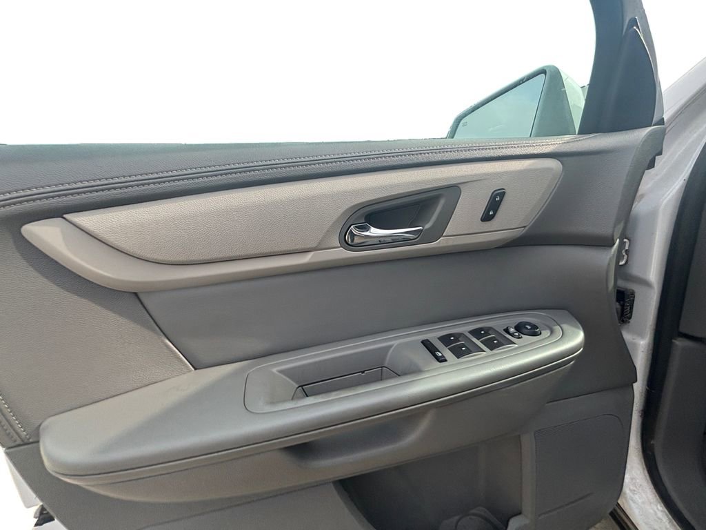 Used 2016 Chevrolet Traverse LT image 20