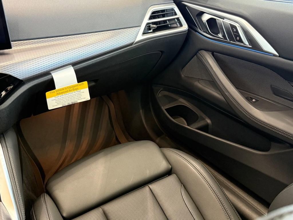 Used 2026 BMW 440i xDrive Coupe w/ Premium Package image 14