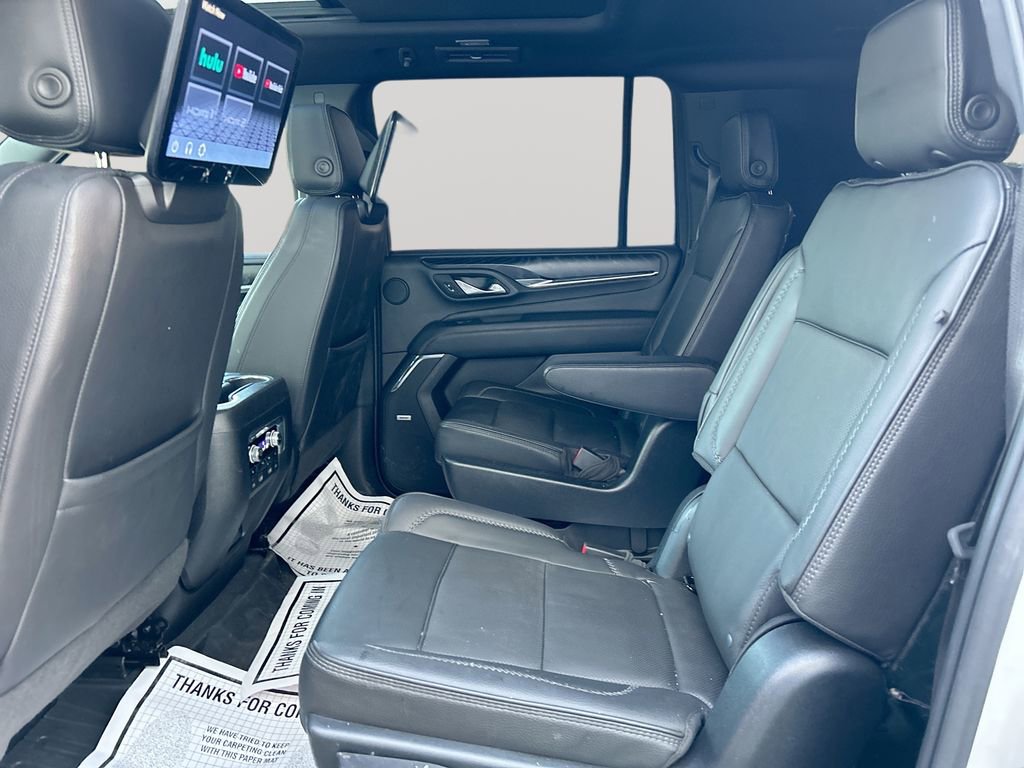 Used 2023 GMC Yukon XL Denali w/ Advanced Technology Package AWD/4WD image 31