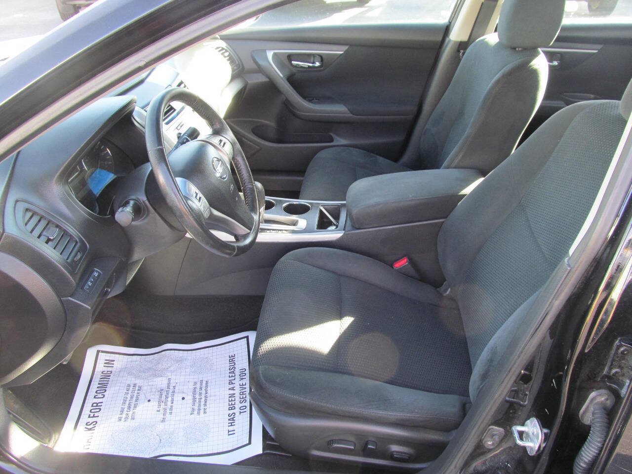 Used 2015 Nissan Altima 2.5 SV w/ Convenience Package FWD image 9