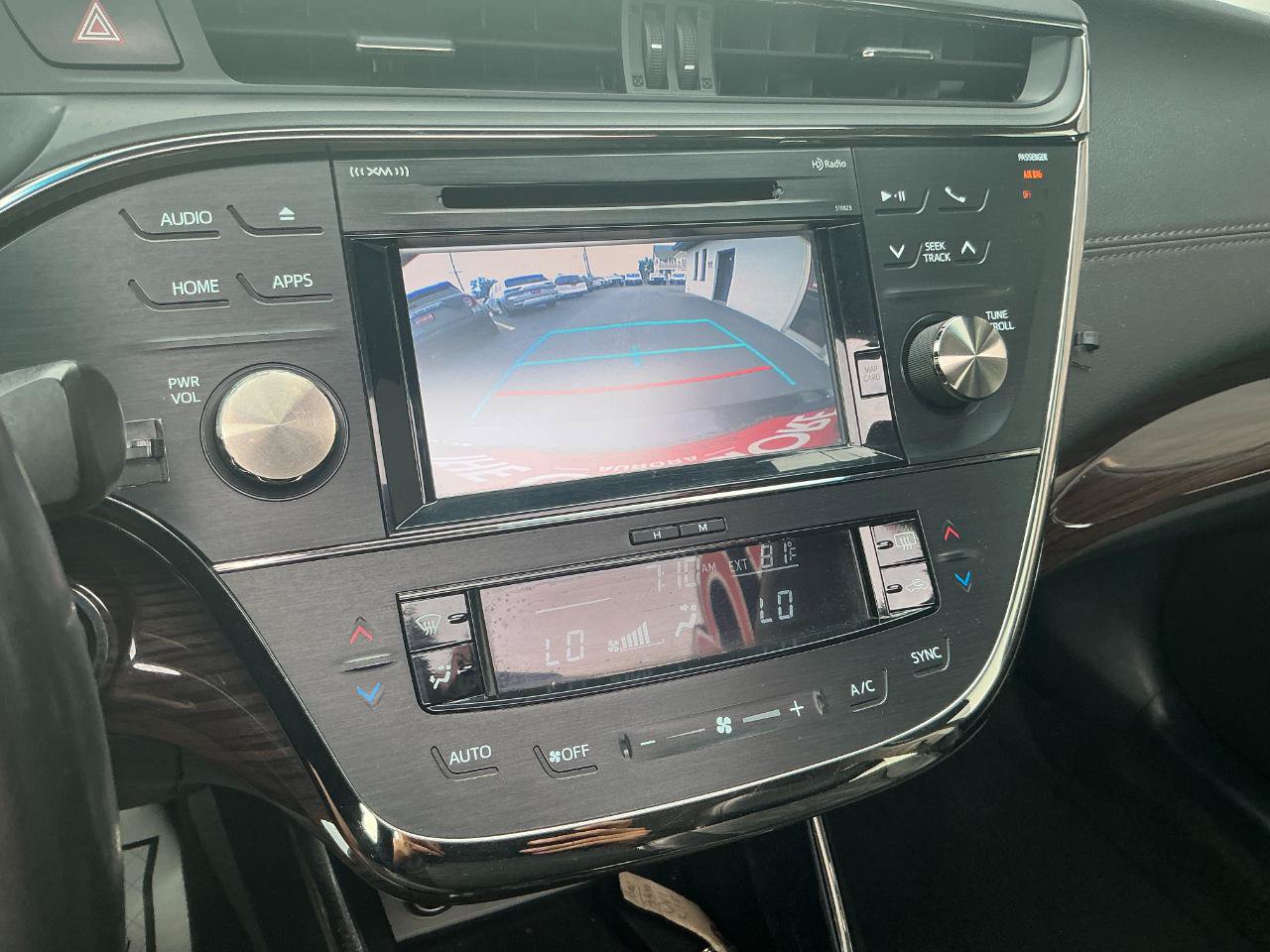 Used 2015 Toyota Avalon XLE Touring FWD image 16