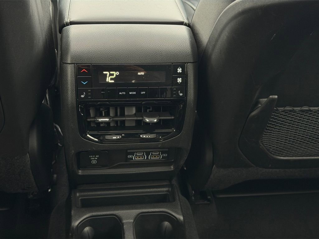 Used 2024 Jeep Grand Cherokee L Limited w/ Luxury Tech Group II image 29