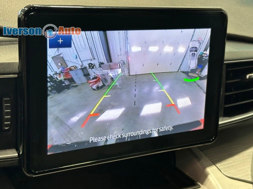 Used 2023 Ford Explorer XLT w/ Equipment Group 202A image 21