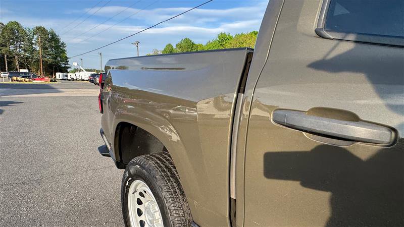 Used 2023 Chevrolet Colorado W/T RWD image 30