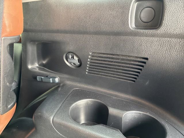 Used 2019 Toyota Highlander Limited AWD/4WD image 50