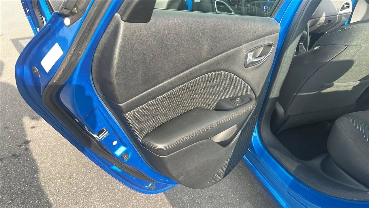 Used 2015 Dodge Dart SE w/ Convenience Group FWD image 22