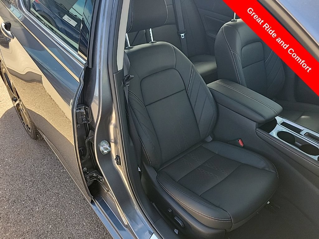 New 2025 Nissan Altima 2.5 SR w/ SR Premium Package FWD image 38